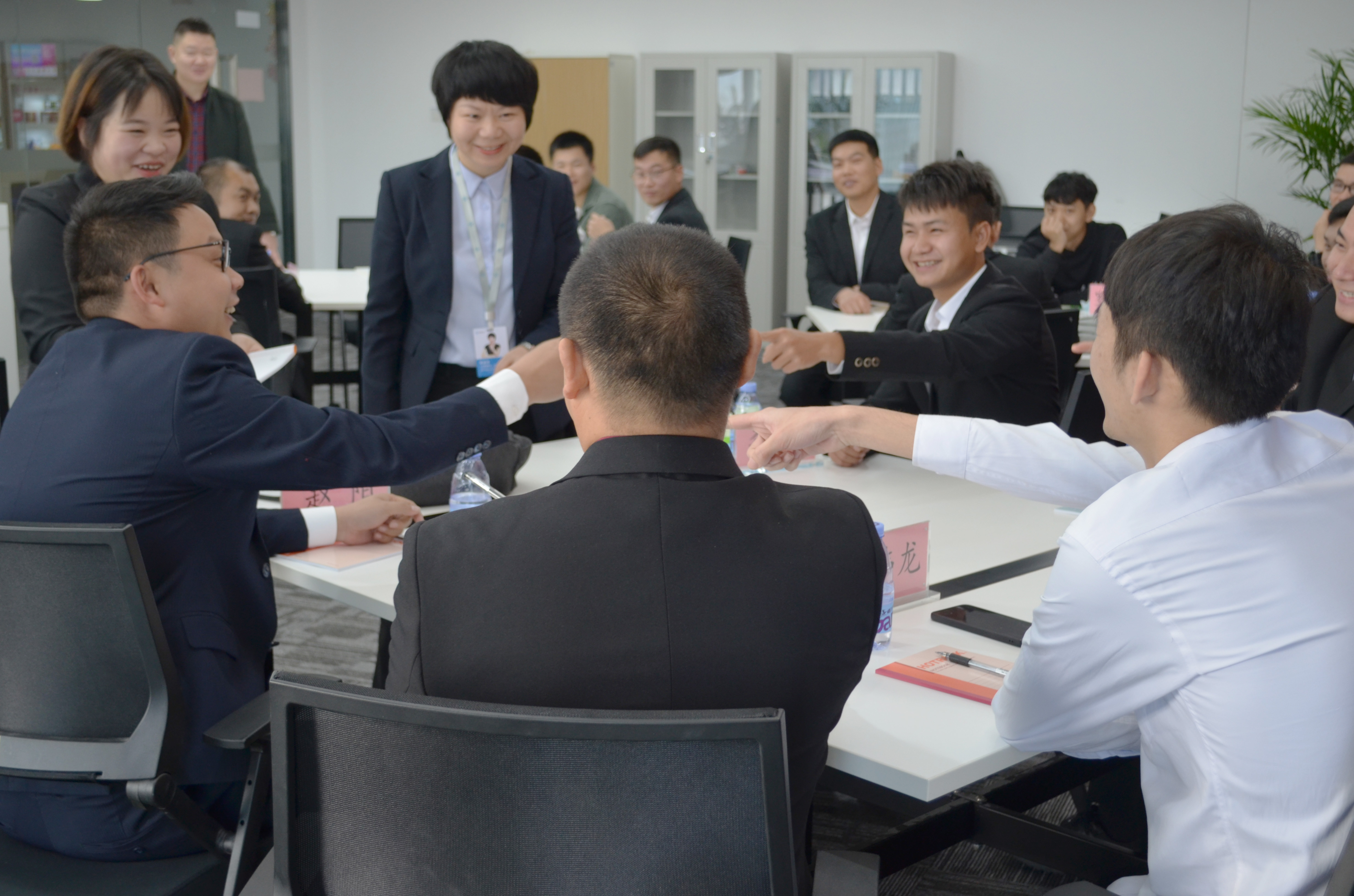 培訓合力行遠路，思學交替拓疆土